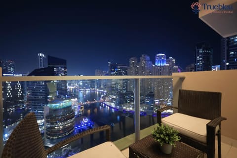 Night, View (from property/room), Balcony/Terrace