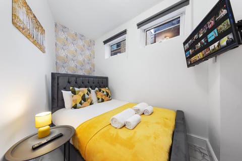 Bed, TV and multimedia