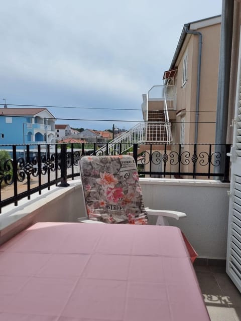 Balcony/Terrace, Quiet street view