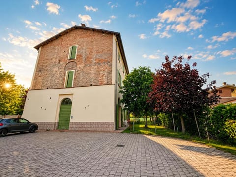 Property building, Neighbourhood, Parking