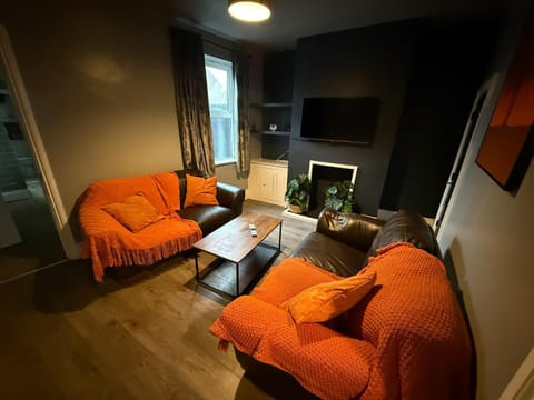 3 bed house in Gloucester near to city centre House in Gloucester