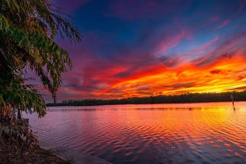 Casa Palma! Beautiful waterfront home with heated pool & dock! House in Bradenton
