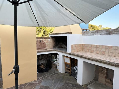 Appartamento con veranda vista mare in loc. Le Saline a Calasetta C100 Apartment in Calasetta