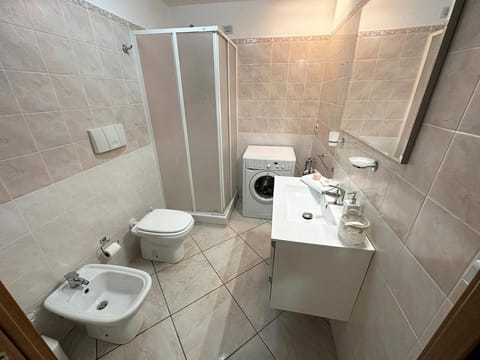 Appartamento con veranda vista mare in loc. Le Saline a Calasetta C100 Apartment in Calasetta