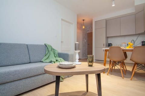 Kitchen or kitchenette, Living room, Food and drinks, Other, Other, Other, Seating area, Dining area, Drinks