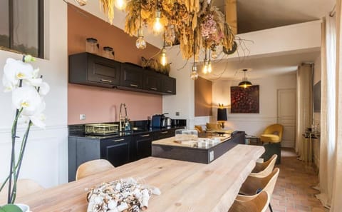 La Petite Maison de Giverny - Chambres privées - Gîte 5 étoiles au Cœur du village Bed and Breakfast in Giverny