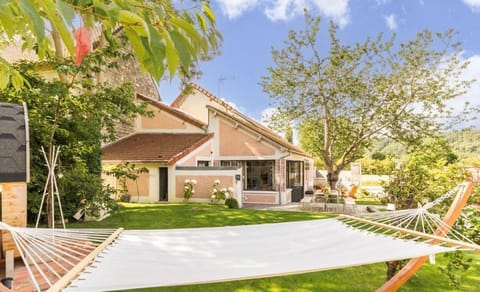 La Petite Maison de Giverny - Chambres privées - Gîte 5 étoiles au Cœur du village Bed and Breakfast in Giverny
