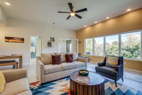 Taos Home with Private Hot Tub, Sauna and Gas Grill! House in Taos