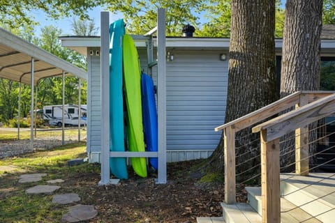 Waterfront Home on Lake Hamilton with Dock and 2 Decks House in Garland County
