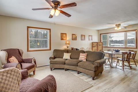 Bigfork Cabin on Long Lake By Trails and Restaurant! Cabin in Minnesota