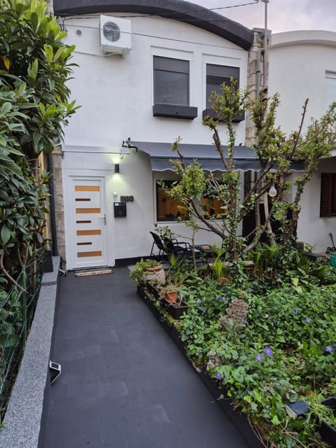 Property building, Garden, Garden view