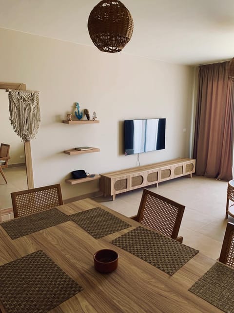 Living room, Diving