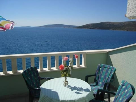 Day, Natural landscape, View (from property/room), Balcony/Terrace, Seating area, Sea view