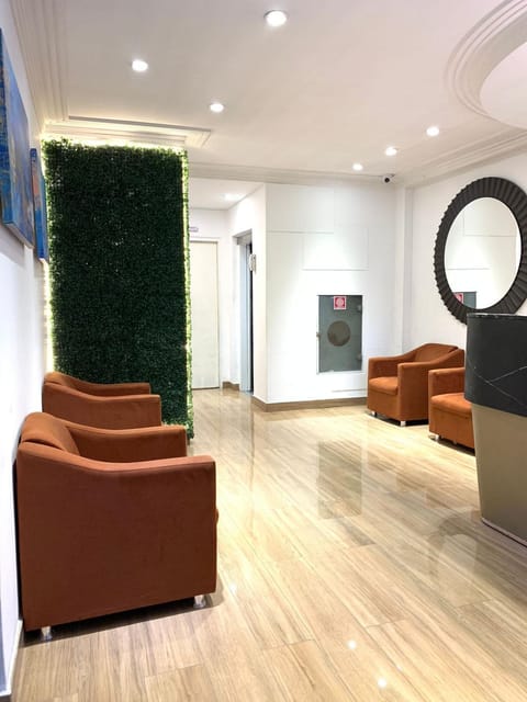 Lobby or reception, Internal: Not applicable to any particular room