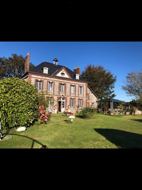 La Campagne à La Mer - Proche d'Etretat Bed and Breakfast in Normandy