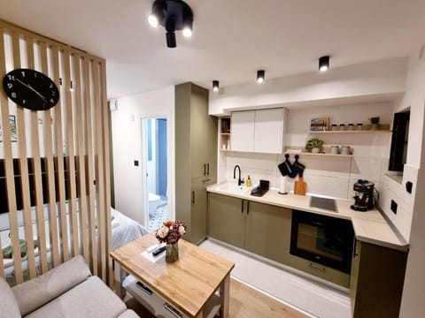 Living room, kitchen