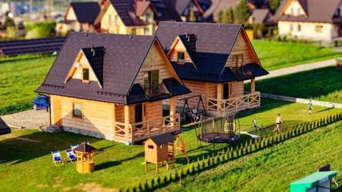 Property building, Neighbourhood, Garden