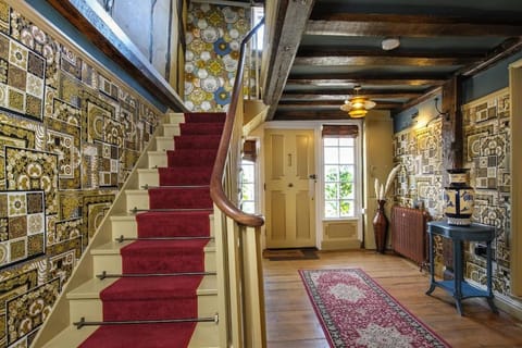 Luxury 2 Bed Manor House With Hot Tub, Cinema Room, Sky TV House in Uttlesford