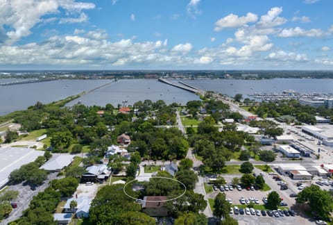 Ville Villekulla! Private pool home near Historic Palmetto! House in Palmetto