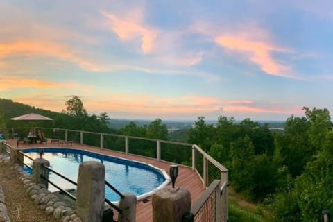 Nearby landmark, Natural landscape, Mountain view, Pool view, Swimming pool, Swimming pool, Sunset