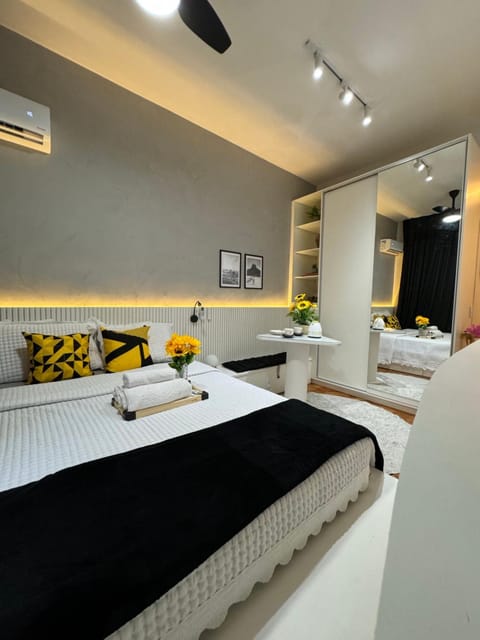 Bed, Bedroom, air conditioner