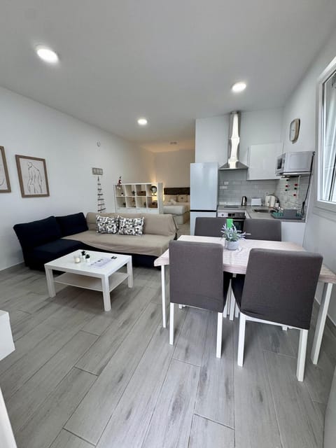 Estudio Playa la Misericordia Apartment in Malaga