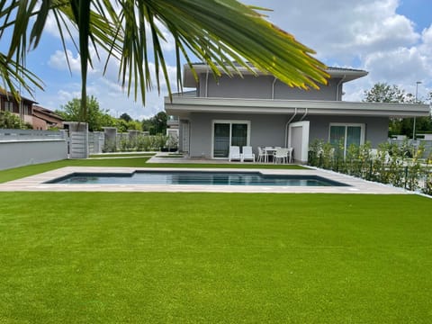 Property building, Garden view