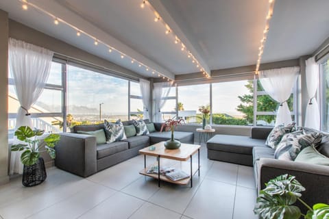 TV and multimedia, Living room, Garden view, Mountain view, Sea view