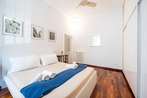 Bed, Photo of the whole room, Bedroom, towels, wardrobe