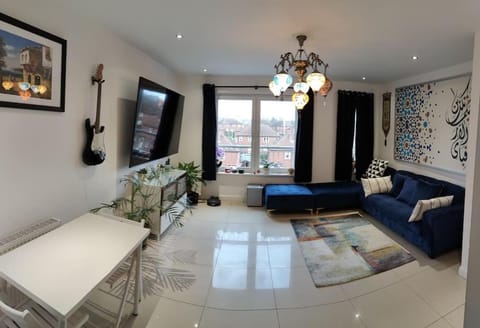 Living room, Photo of the whole room