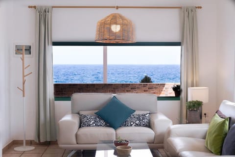Living room, Sea view