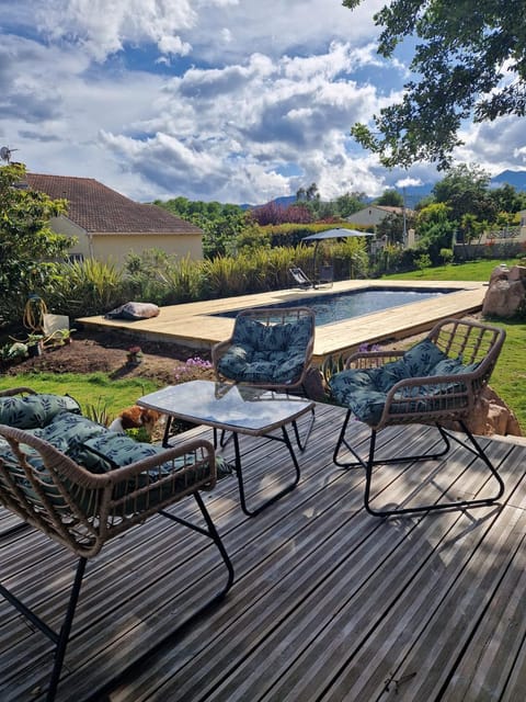 Patio, Garden, Garden view