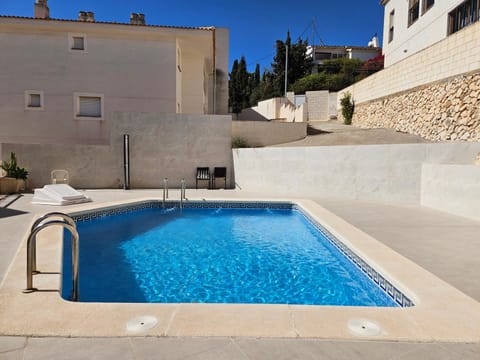 Balcony/Terrace, Swimming pool