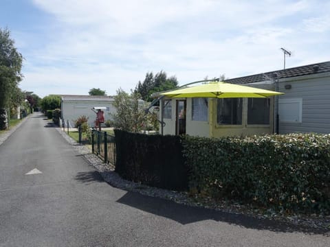 Property building, Street view