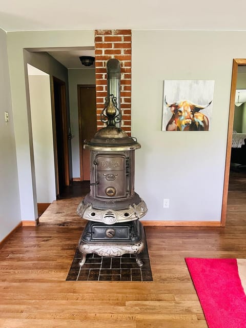 Huge 5 Bedroom 2 12 Bathroom And Pet Friendly House in Wisconsin