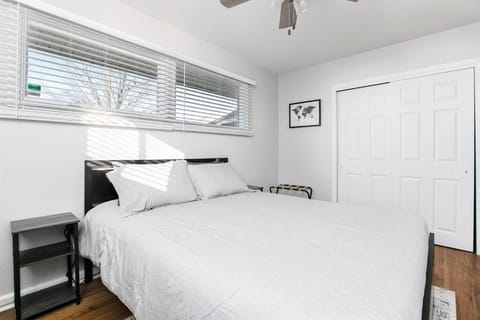 4BR Gameday Getaway EV Charger Pet-Friendly 10p House in Mishawaka