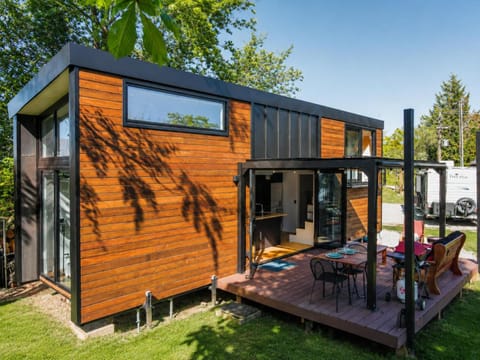 Property building, Patio, Spring, Day