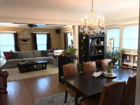 Living room, Seating area, Dining area