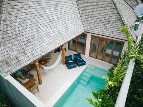 Patio, Day, Pool view, Swimming pool, Swimming pool, sunbed