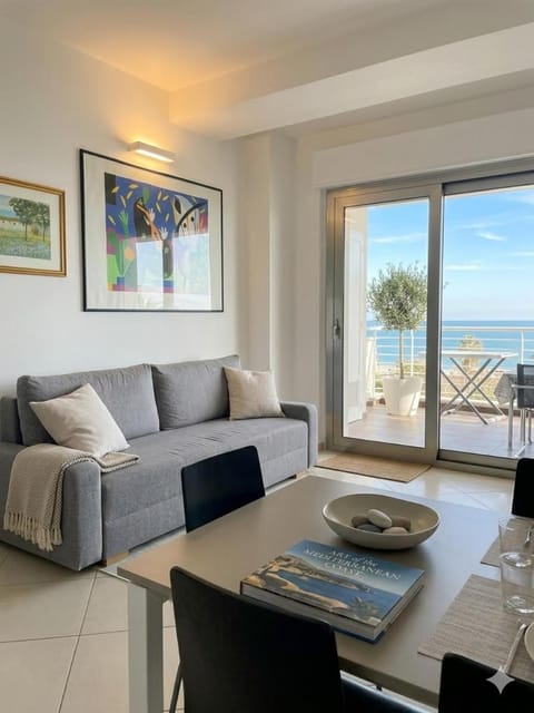 RIVIERA PALACE - BILO SEA FRONT- Premium Villas Apartment in Giulianova