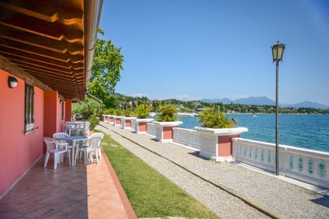VILLA GARUTI VILLAGE Apartment hotel in Lake Garda