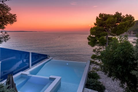 Hot Tub, Sea view, Swimming pool, Sunset
