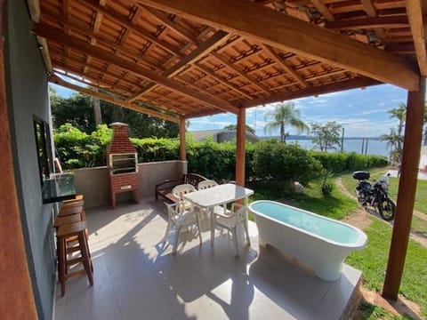 Patio, Natural landscape, Hot Tub, Balcony/Terrace, Dining area, Lake view