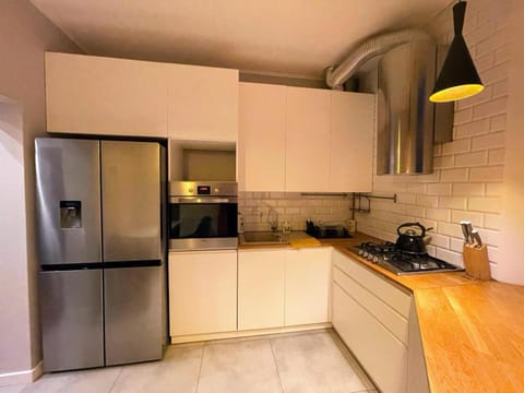 Kitchen or kitchenette, dishwasher, stove, kitchen