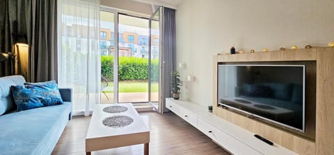 HolidayHomePL Bel Mare 109b z tarasem i ogródkiem Apartment in Miedzyzdroje