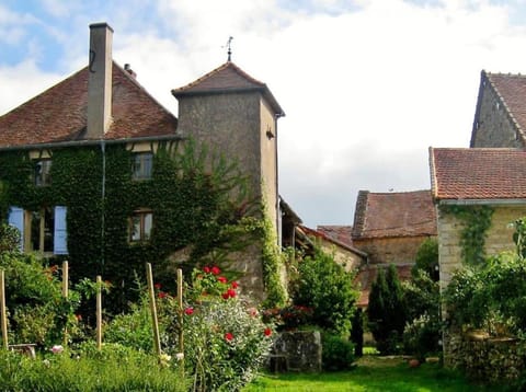 Gîte de Vieilles Roches House in Bourgogne-Franche-Comté