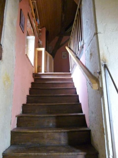 Gîte de Vieilles Roches House in Bourgogne-Franche-Comté