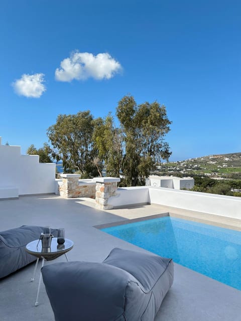 Patio, Natural landscape, Balcony/Terrace, Pool view, Swimming pool