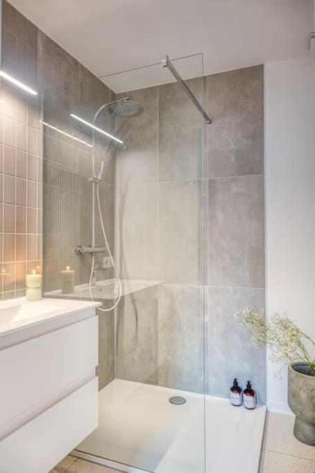 Smart and cosy 4P Apt in Antwerp with balcony Apartment in Antwerp