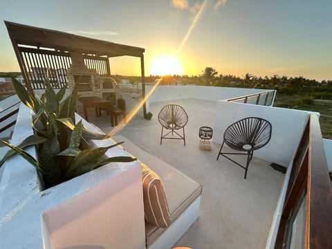 View (from property/room), Balcony/Terrace, Balcony/Terrace, Sunset